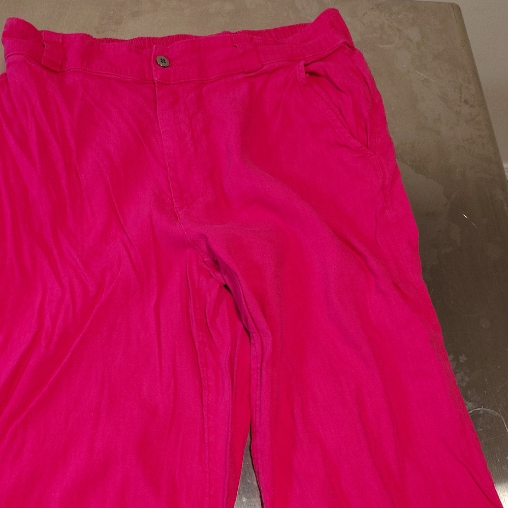 H by Halston Women's Vibrant Pink Trousers